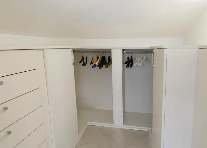 Palmaria 迪亚诺马里纳