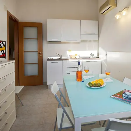 Palmaria Apartment *